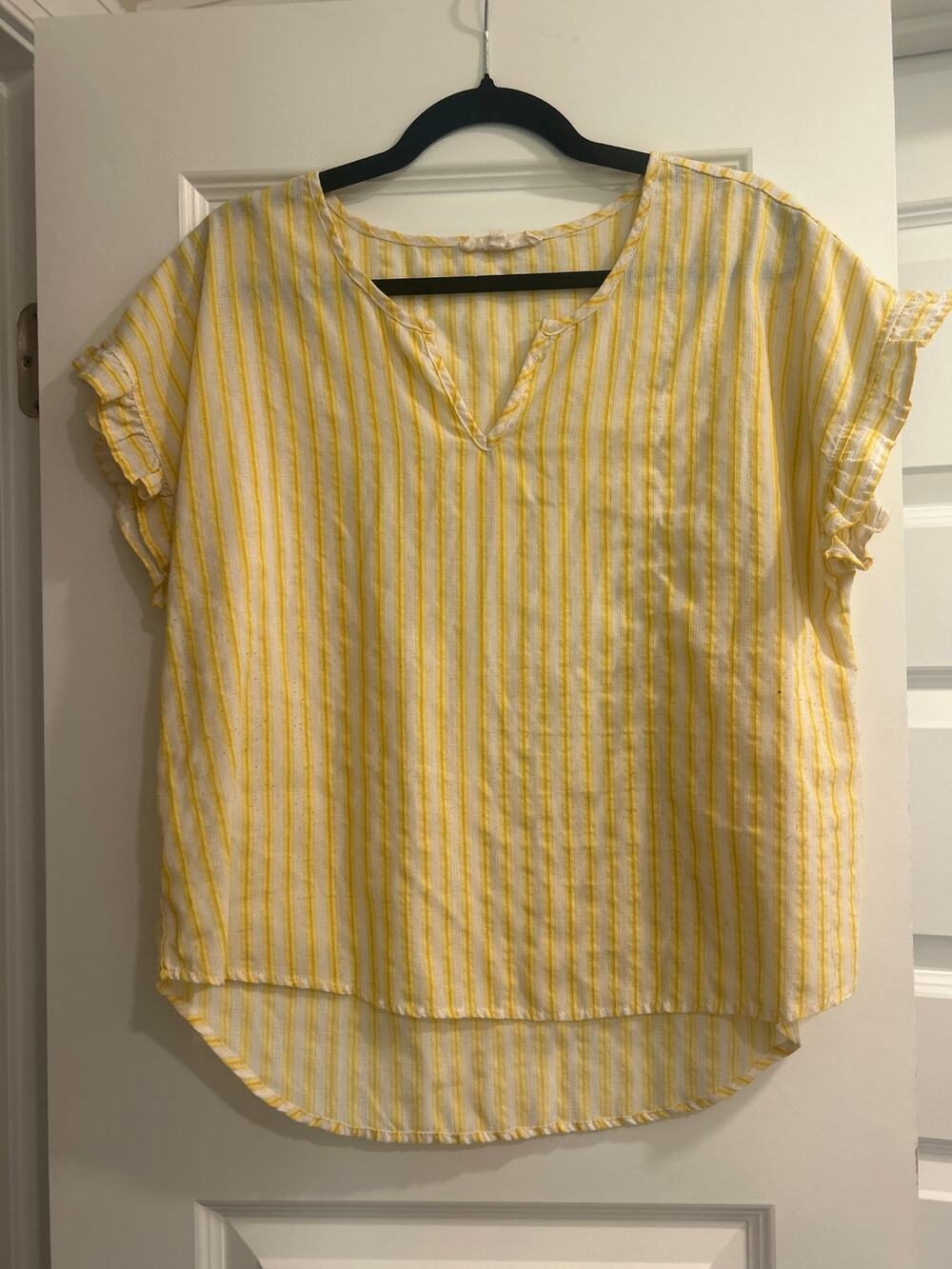 Solitaire (Anthropologie) Cap Sleeve Top yellow and white stripe size L